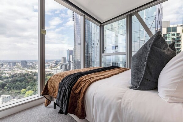 Iron/ironing board, free WiFi, bed sheets