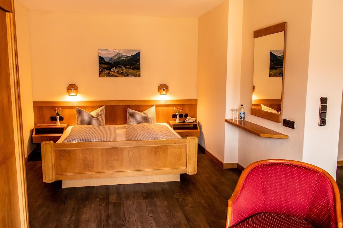 Family Room, Balcony, Mountain View