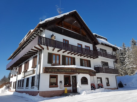 Snow and ski sports. Hotel Restaurant Kniebishöhe