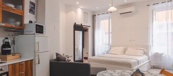 Studio City - Trieste
A fully equipped aprtment, at the size of a studio.