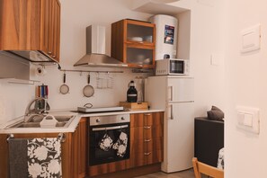 Microwave, oven