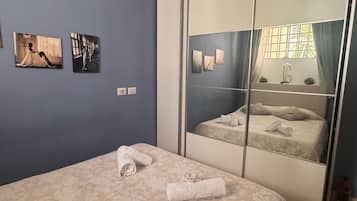 Deluxe Duplex, City View | Soundproofing, iron/ironing board, free WiFi