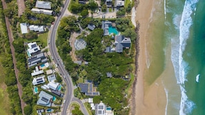 Exterior - Byron Beausoleil – Coastal comfort on Belongil Beach (Byron Bay)