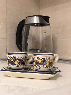 Kahvia ja/tai kahvinkeitin