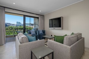 42-inch TV with satellite channels - Menlyn Mix (Pretoria)