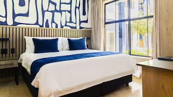 In-room safe, free WiFi, bed sheets