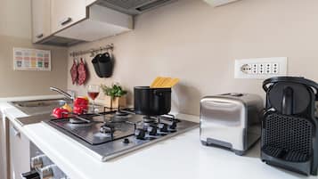 Apartment (2 Bedrooms) | Private kitchen