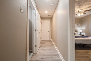 4 bedrooms, desk, iron/ironing board, WiFi