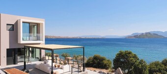 Floating Cubes Villa with Private Pool, Floating Cubes Villas Aegina