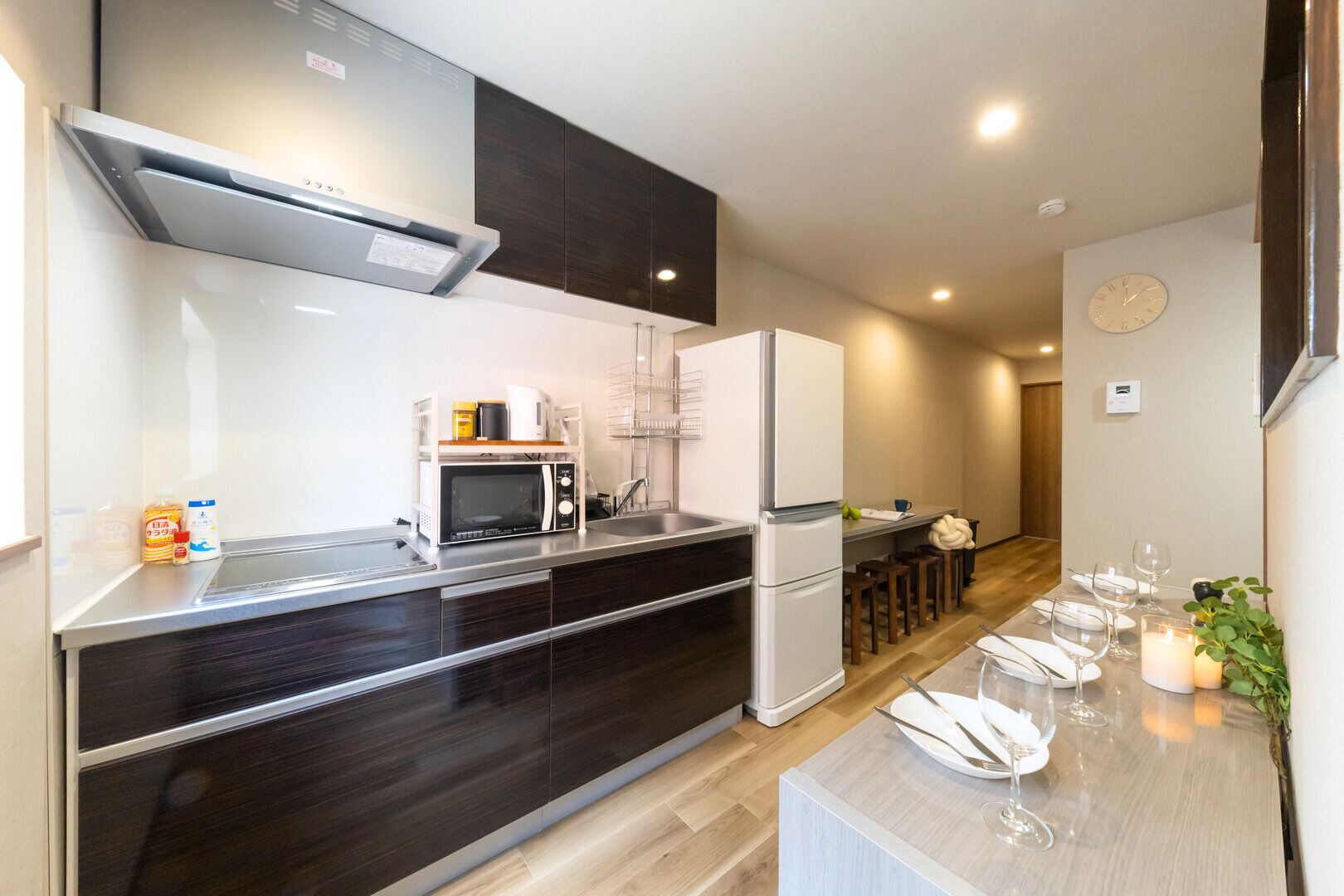 Fridge, microwave, stovetop, electric kettle