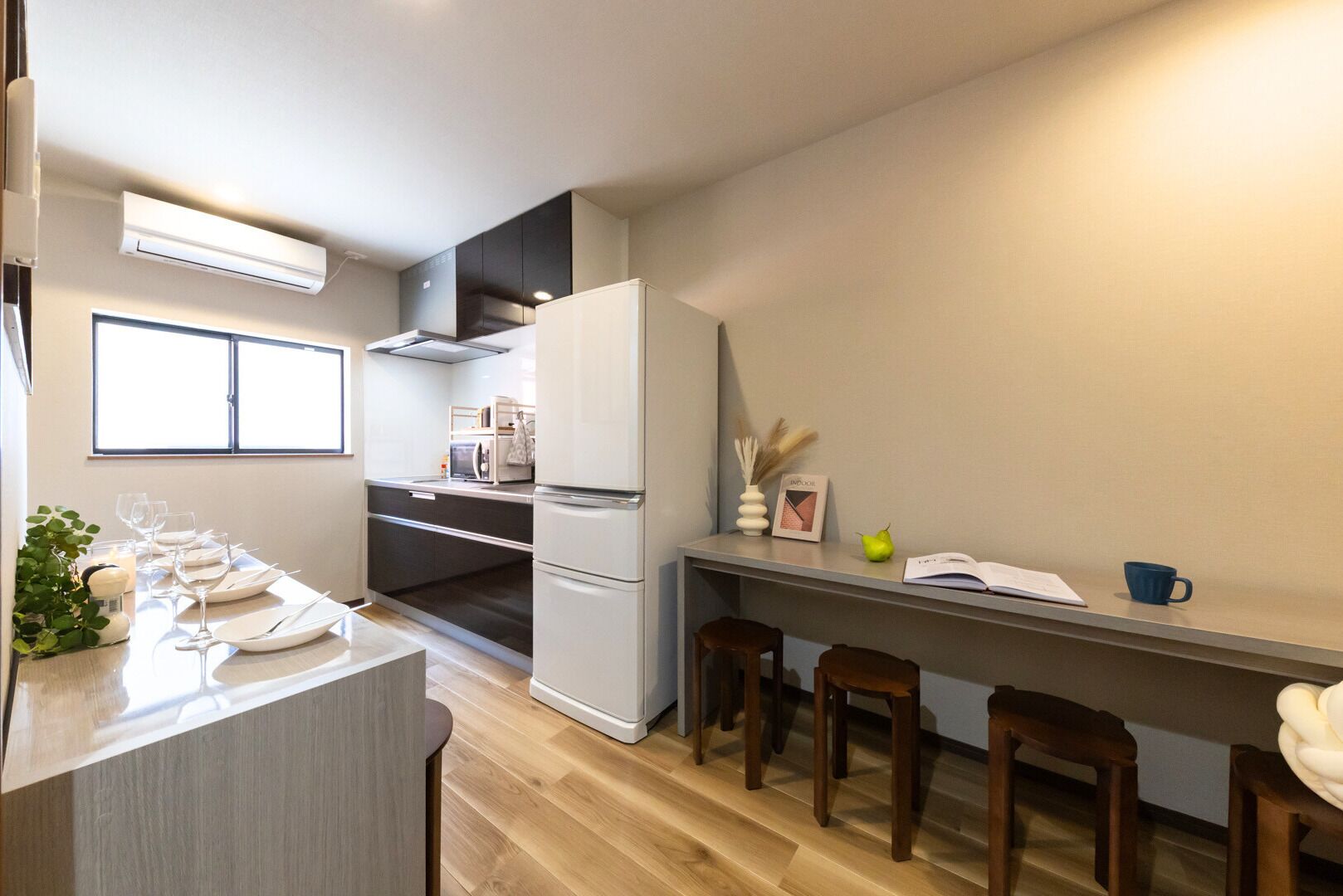 Fridge, microwave, stovetop, electric kettle