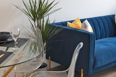 Contemporary & Bright 1 Bed Apartment in Gravesend