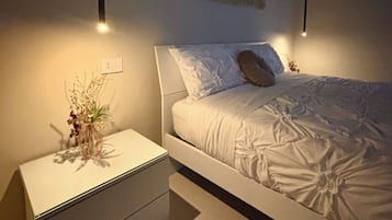 Glass room 03 | Escritorio, espacio para trabajar con laptop y wifi gratis