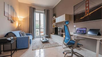 Basic Apartment, Balcony | Living area