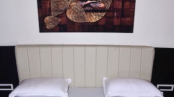 Ropa de cama hipoalergénica, escritorio, wifi gratis