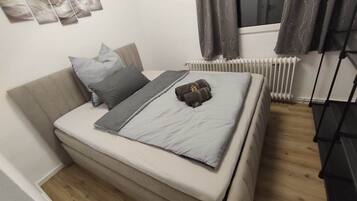 2 Schlafzimmer, Bügeleisen/Bügelbrett, kostenloses WLAN, Bettwäsche
