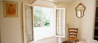 LaPetite Maison Abigail, Peaceful home in Avignon