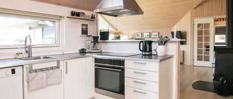 Fridge, dishwasher, coffee/tea maker, electric kettle