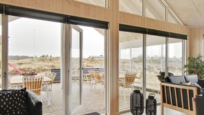 Foyer, table de baby-foot, table de ping-pong