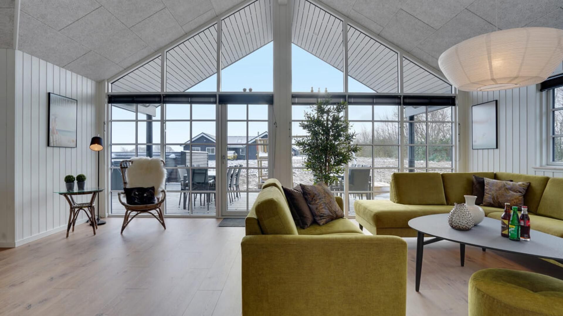 Pejs, bordfodbold, bordtennisbord