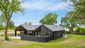 Uklassifisert bilde, 2 av 24, knapp