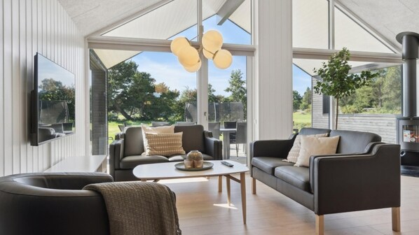 Takka, pöytäjalkapallopöytä, pöytätennispöytä