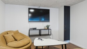 Table football, ping pong