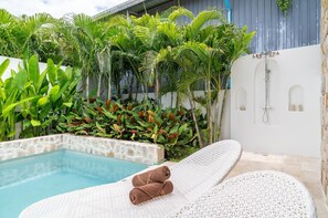 Outdoor pool, sun loungers