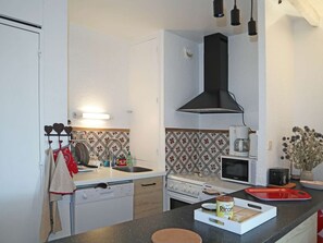 Four Ă micro-ondes, lave-vaisselle