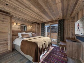 5 chambres, accès au Wi-Fi (inclus), literie fournie