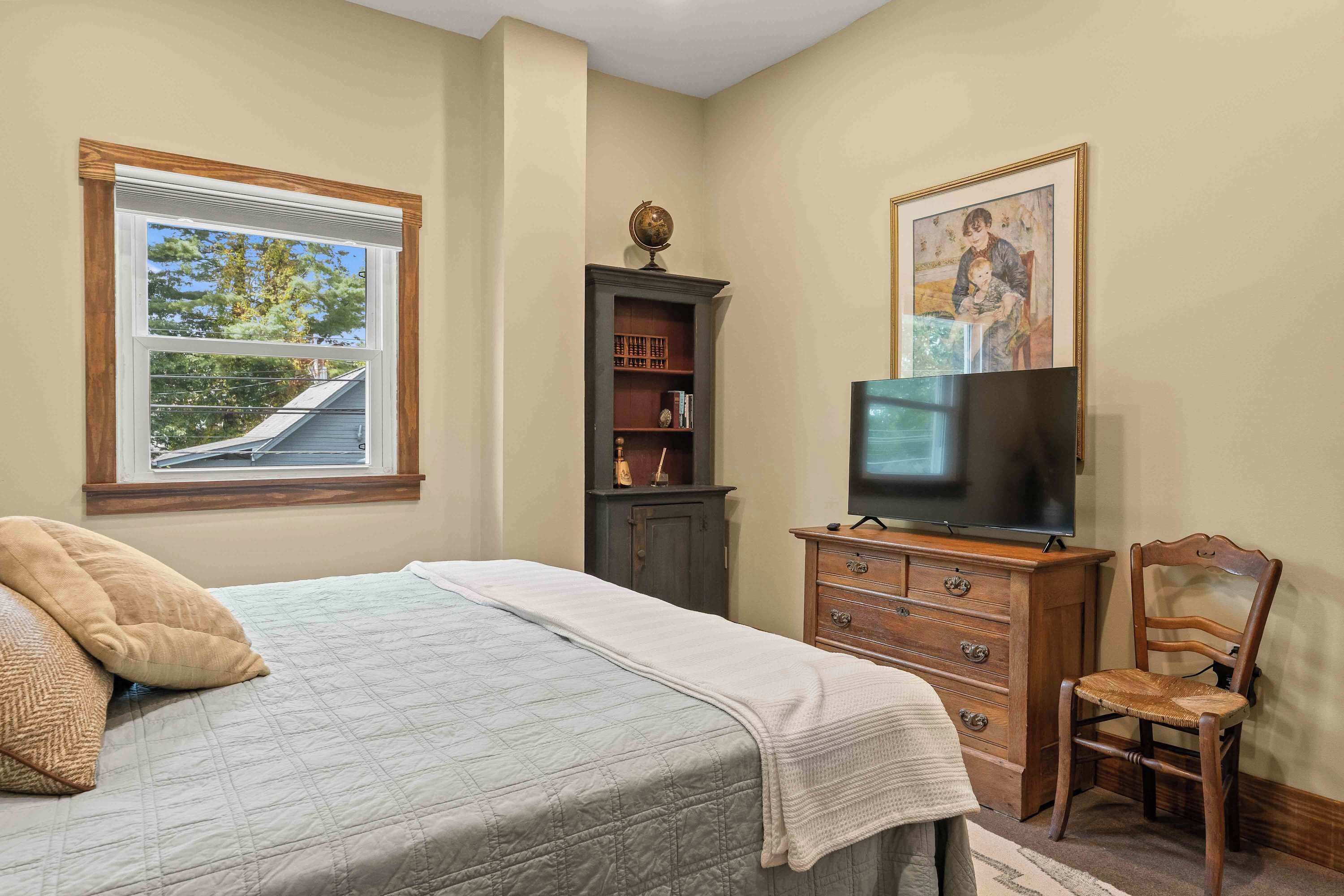 2 chambres, fer et planche à repasser, Wi-Fi, draps fournis