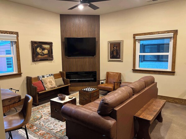 TV, offices
