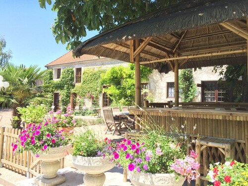Chambre Eglantine: Charme en Val de Loire avec Piscine et Wifi