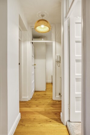 Interior - Comfortable 2-Bed in Zone 2 (Greater London)