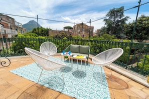 Property grounds - Elegant and cozy house inside historic villa with charm and history (Piano di Sorrento)
