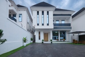 Depan hartanah