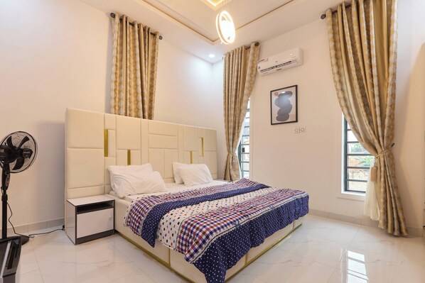 Duplex, Balcony, City View | Free WiFi