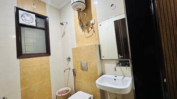 Shower, free toiletries, towels, soap