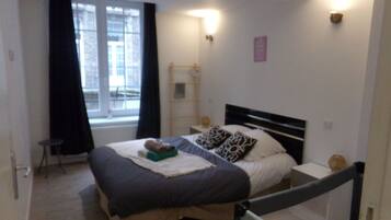 3 bedrooms, WiFi, bed sheets