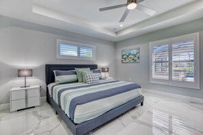 3 bedrooms, iron/ironing board, travel crib, free WiFi