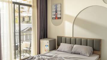 Estúdio premium, vista para a cidade | Escrivaninha, Wi-Fi de cortesia