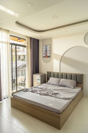 Premium Studio, City View