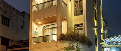 Fachada da propriedade