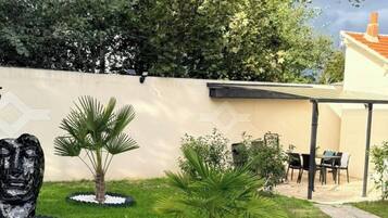 Enceinte de lâhĂ©bergement