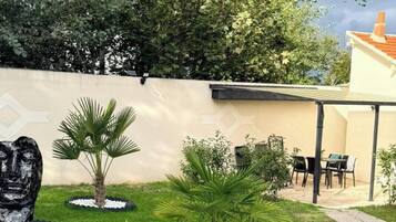 Enceinte de lâhĂ©bergement