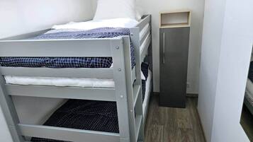 2 bedrooms, in-room safe, WiFi