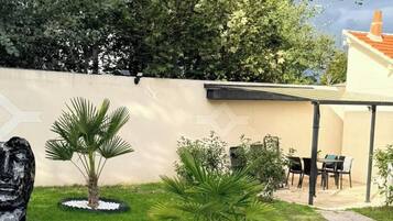 Enceinte de lâhĂ©bergement