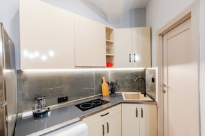 Comfort Apartment, 1 Bedroom | Private kitchen