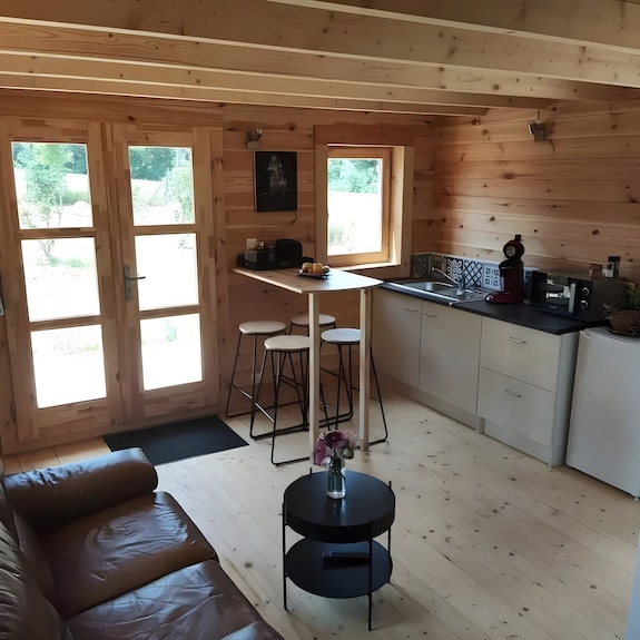 Chambre D'hôte 'Au Chant Des Oiseaux - Rouge Gorge -' à Varen, Pizza Au Feu De Bois Et Wi-fi - Saint-Antonin-Noble-Val