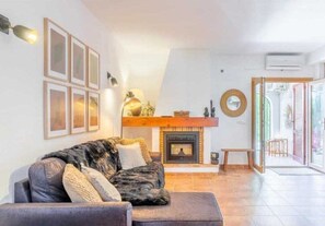 Televisor intel·ligent i llar de foc 